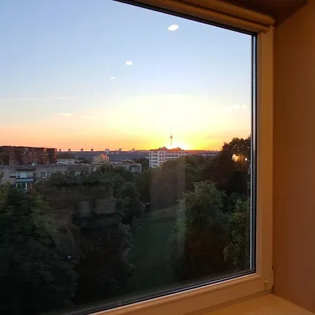 Spacious Four-room In Naujamiestis Apartmán Vilnius